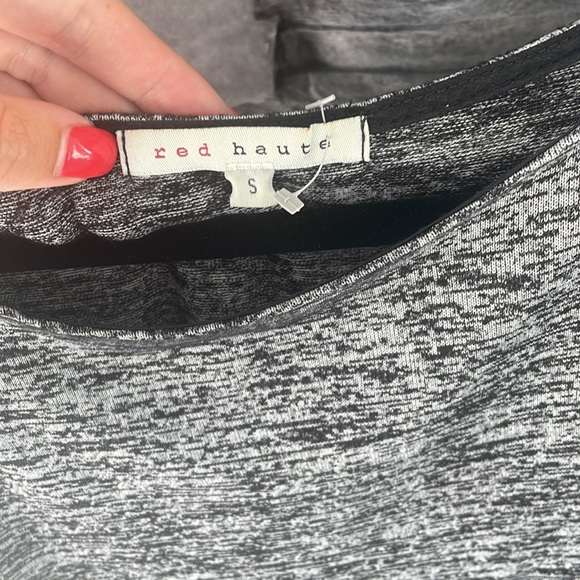 Shirt with cutouts from Red Haute. - Picture 2 of 4